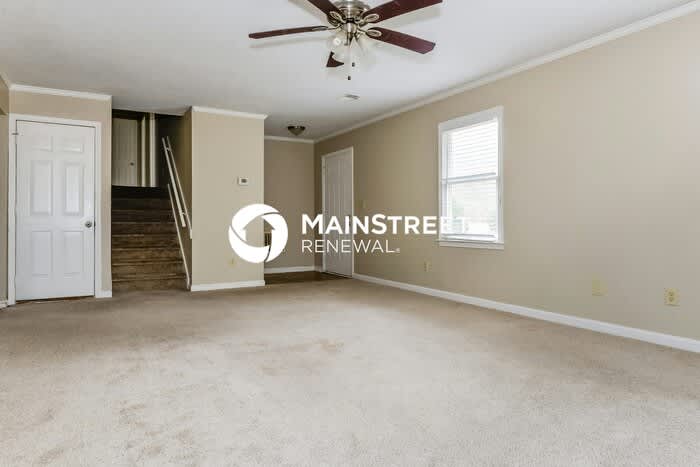 355 Victoria Drive – photo 3