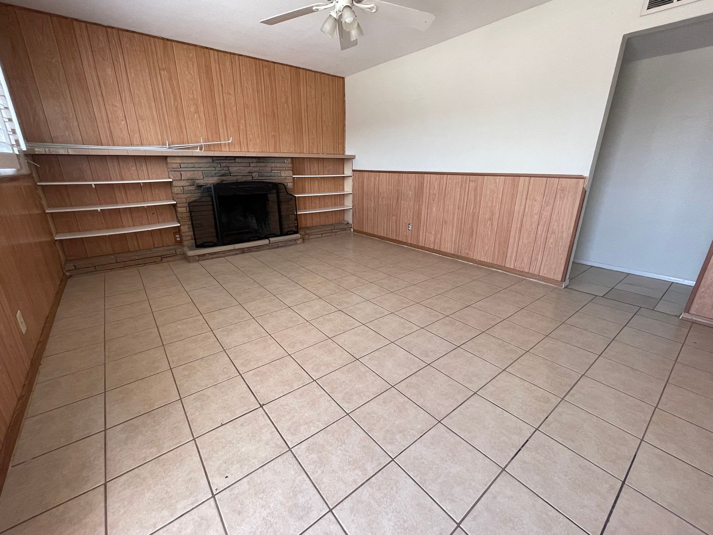 Spacious & Affordable Northeast Gem – Only $1,250/Month! – photo 4