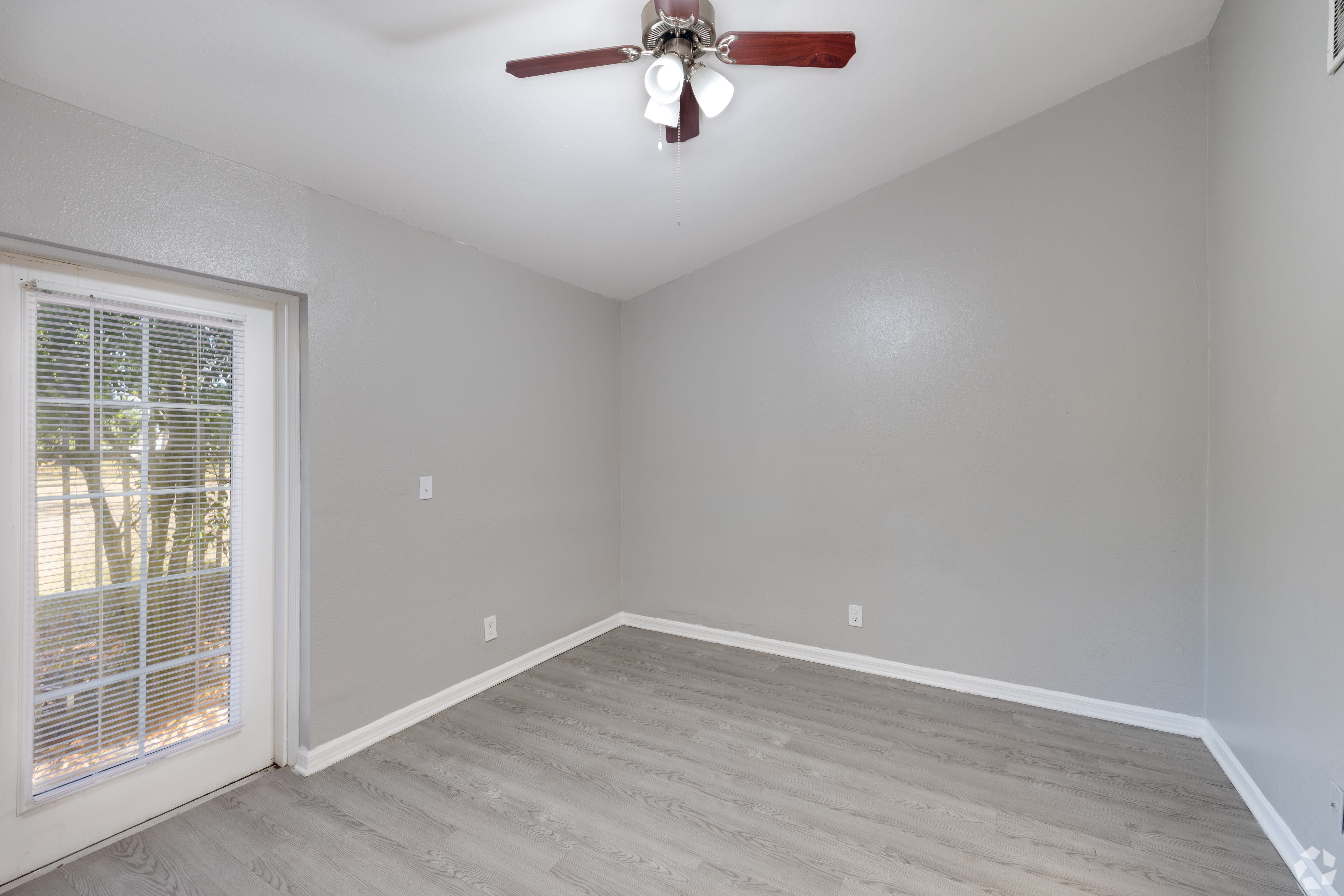 Woodside Villas – photo 3