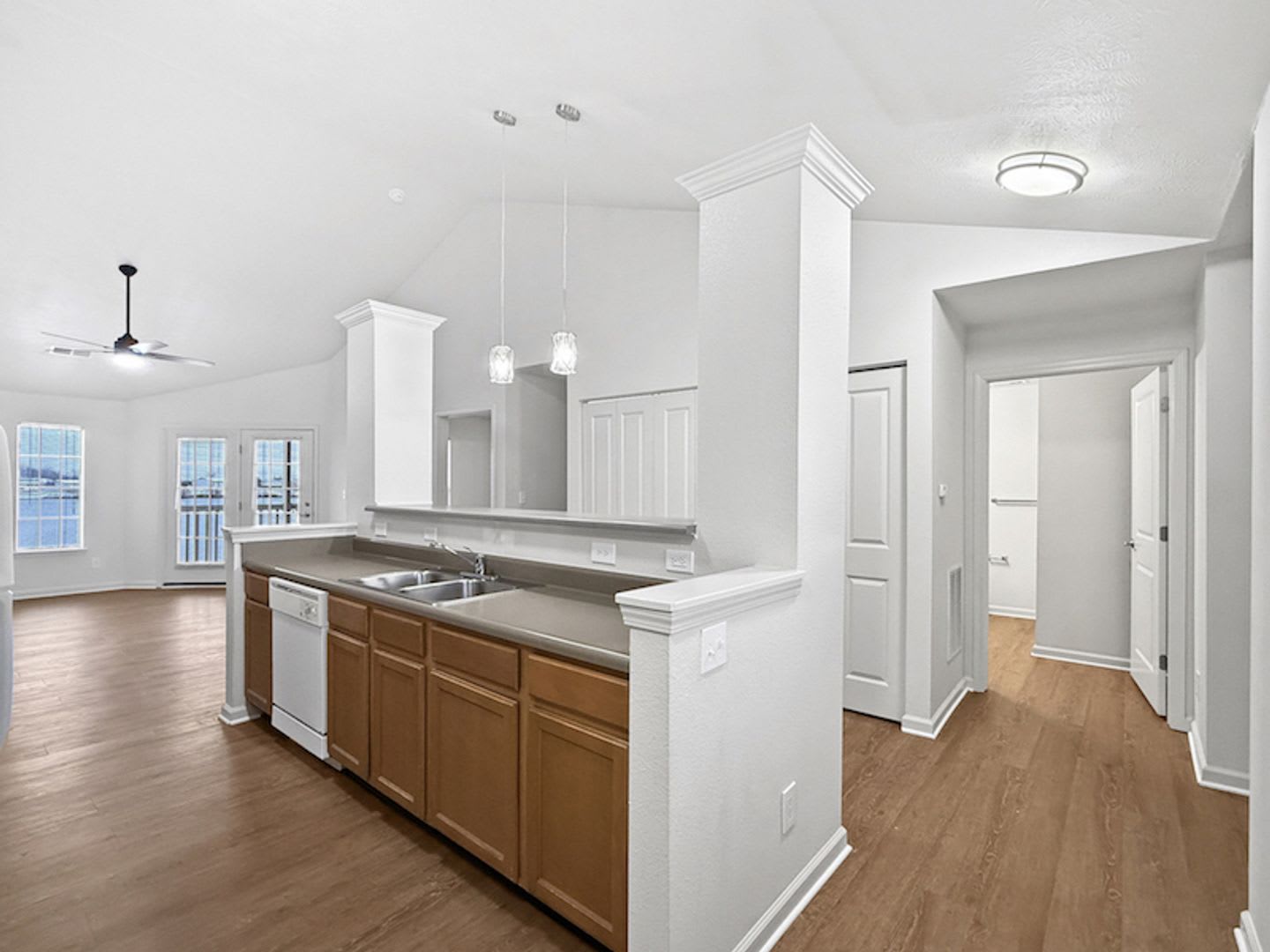 Luxurious Lakeside Living Spacious 2 Bedroom Retreat Starting At 1 339 1 424 – photo 3