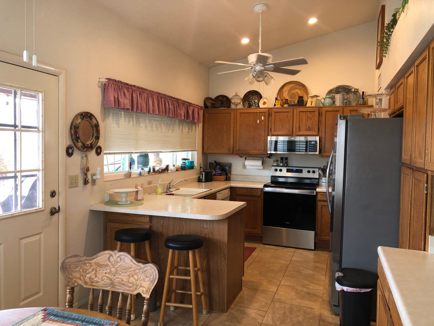 Welcome To This Charming 2 Bedroom 2 Bathroom Home Located In The Desirable Leisure World A 45 Active Adult Resort Community Available May Through October 2026 Then April 2027 – photo 3