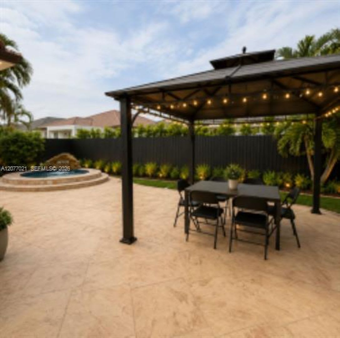 7821 Nw 194Th St 0 Hialeah Fl 33015 – photo 2