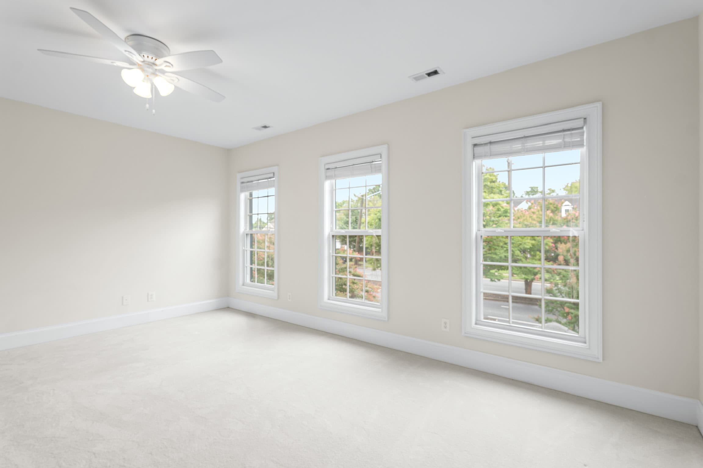 1025 North Sharon Amity Road – photo 2