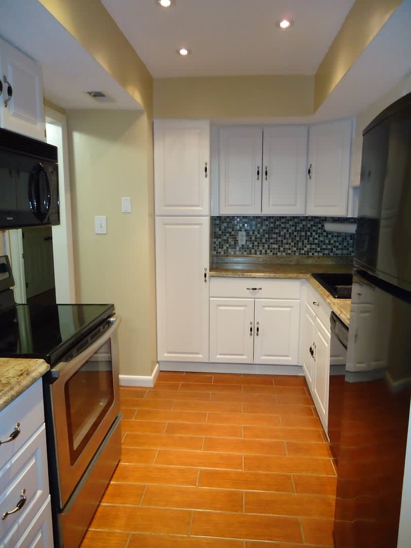 110 Manhattan Court – photo 4