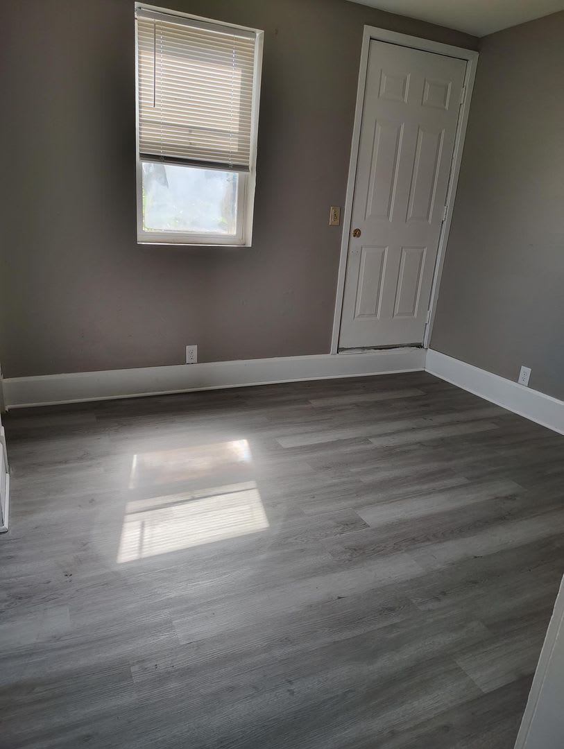 1217 Grand Ave – photo 3