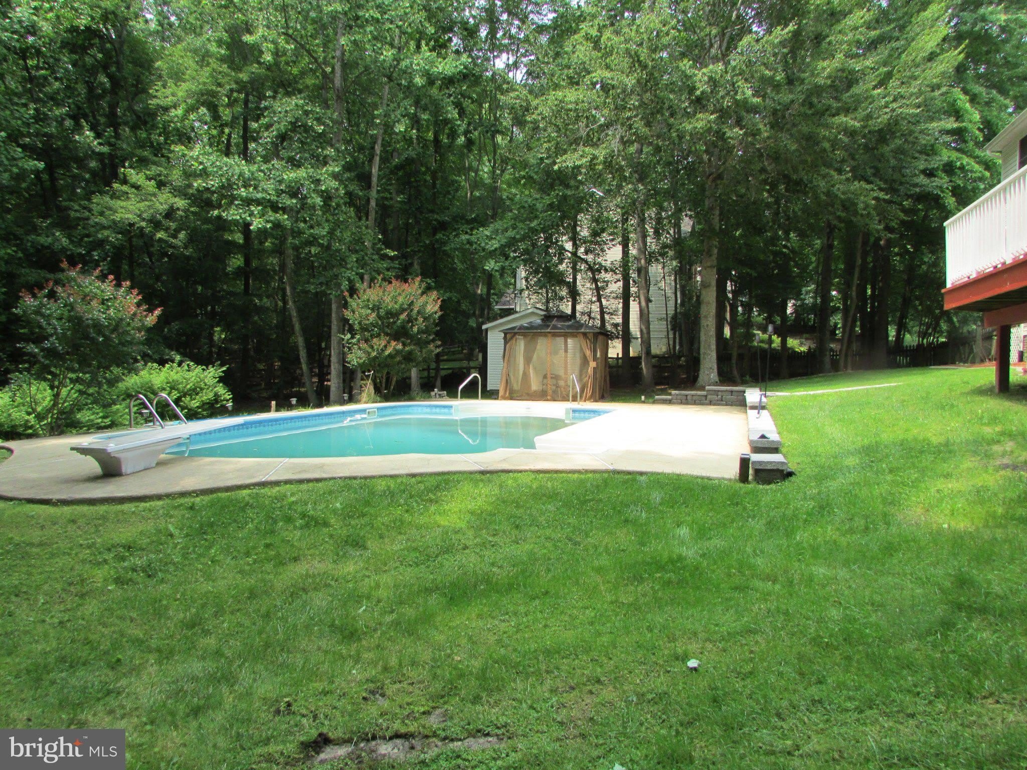 1009 WALES Drive – photo 4