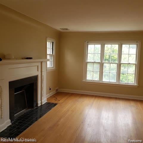 16217 Greenview Avenue – photo 4