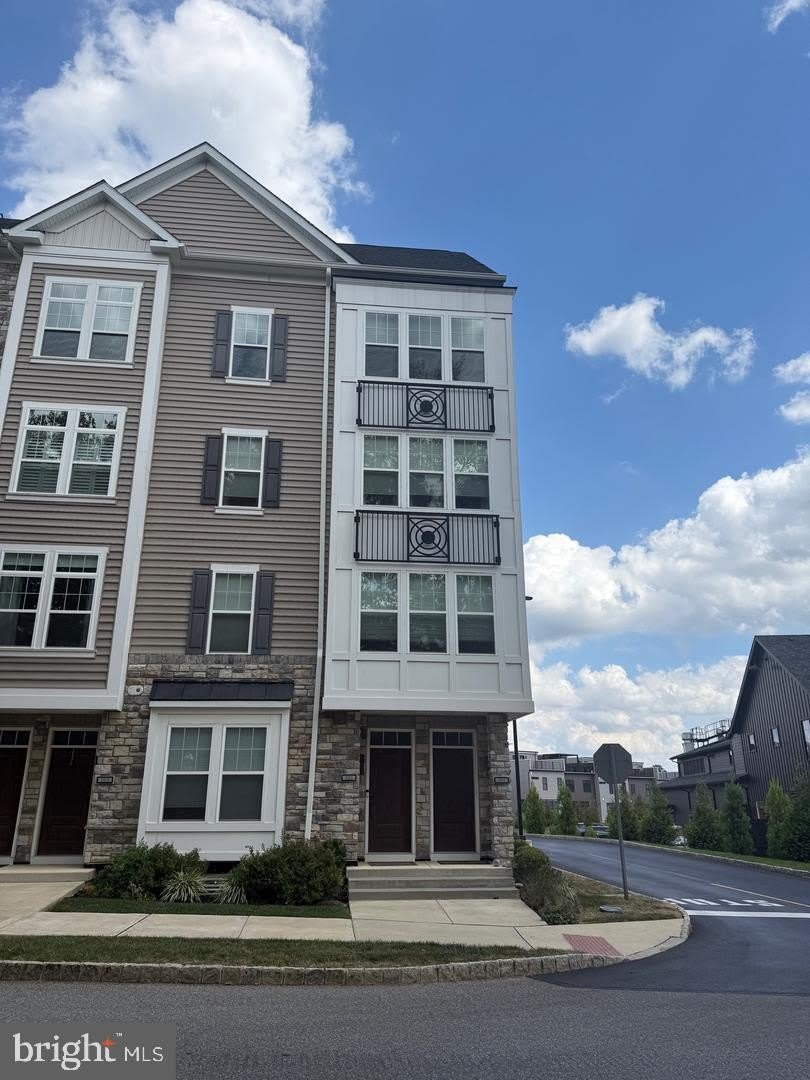 201 Charles Ellis Drive – photo 2