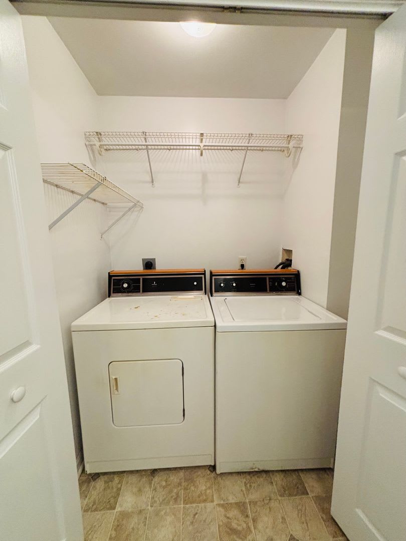 2 Bedroom 2.5 Bathroom Townhouse – photo 5