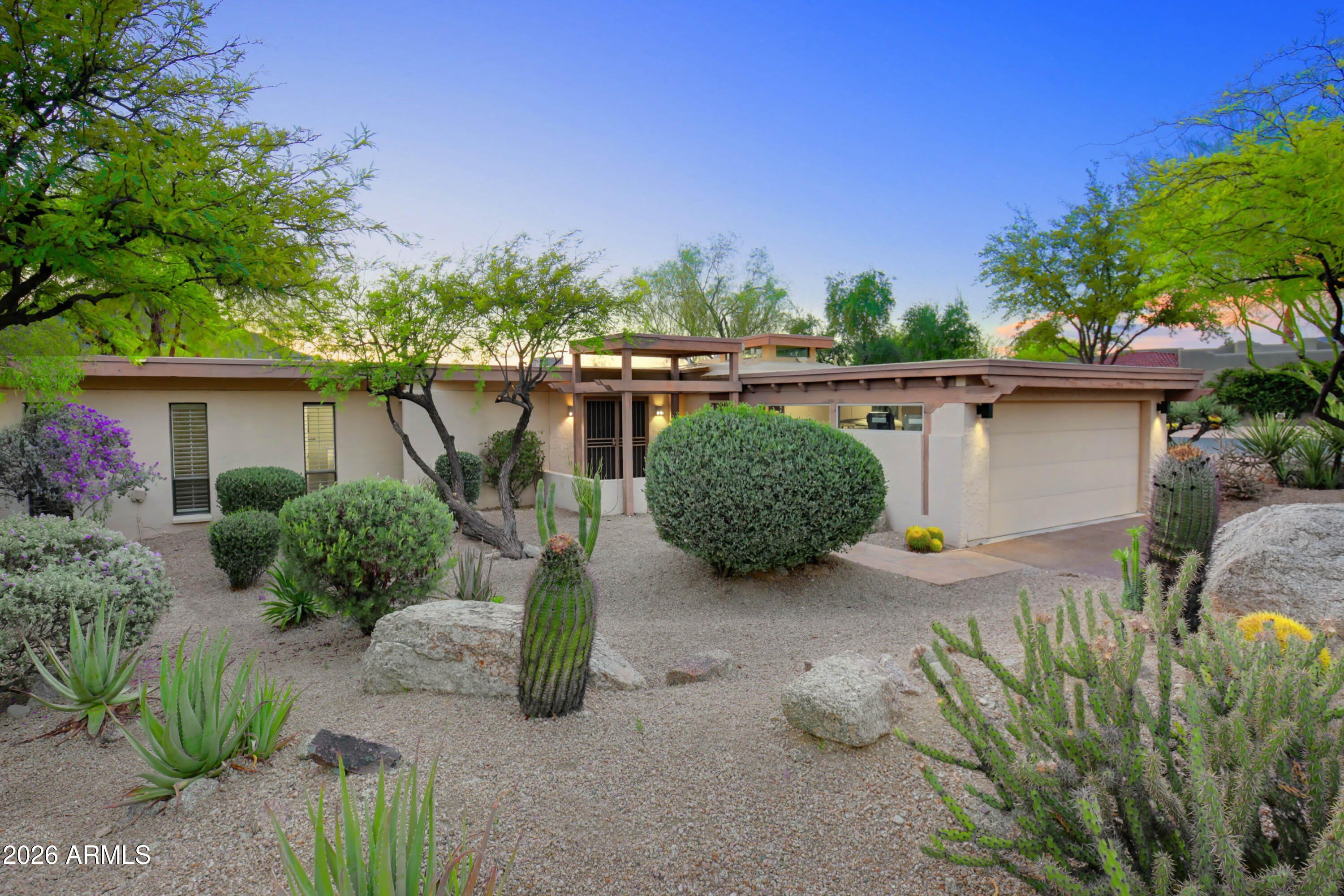 1049 N BOULDER Drive – photo 3