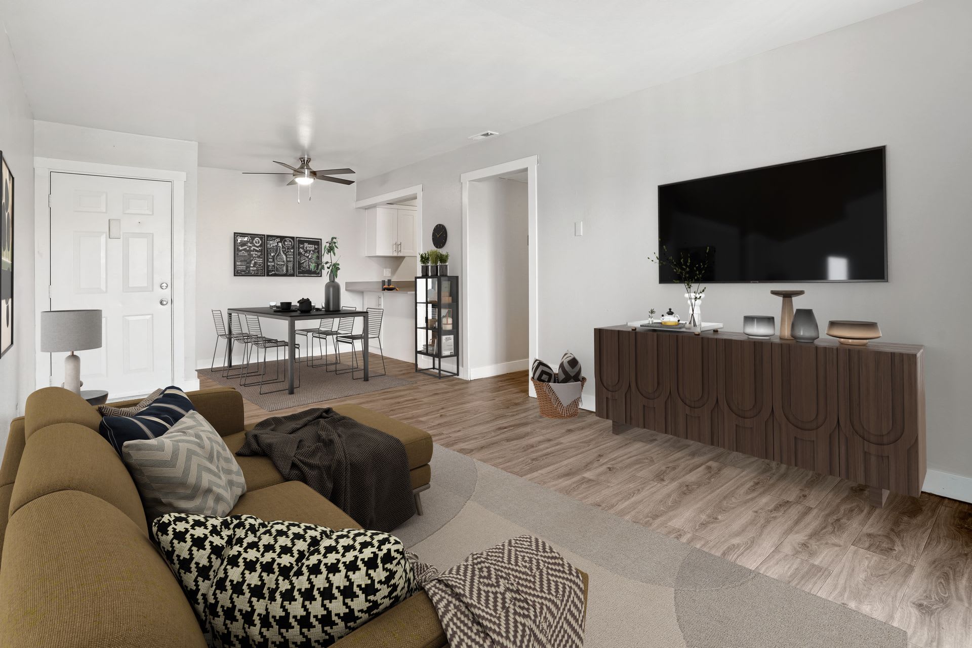 Apartments at Decker Lake – photo 2