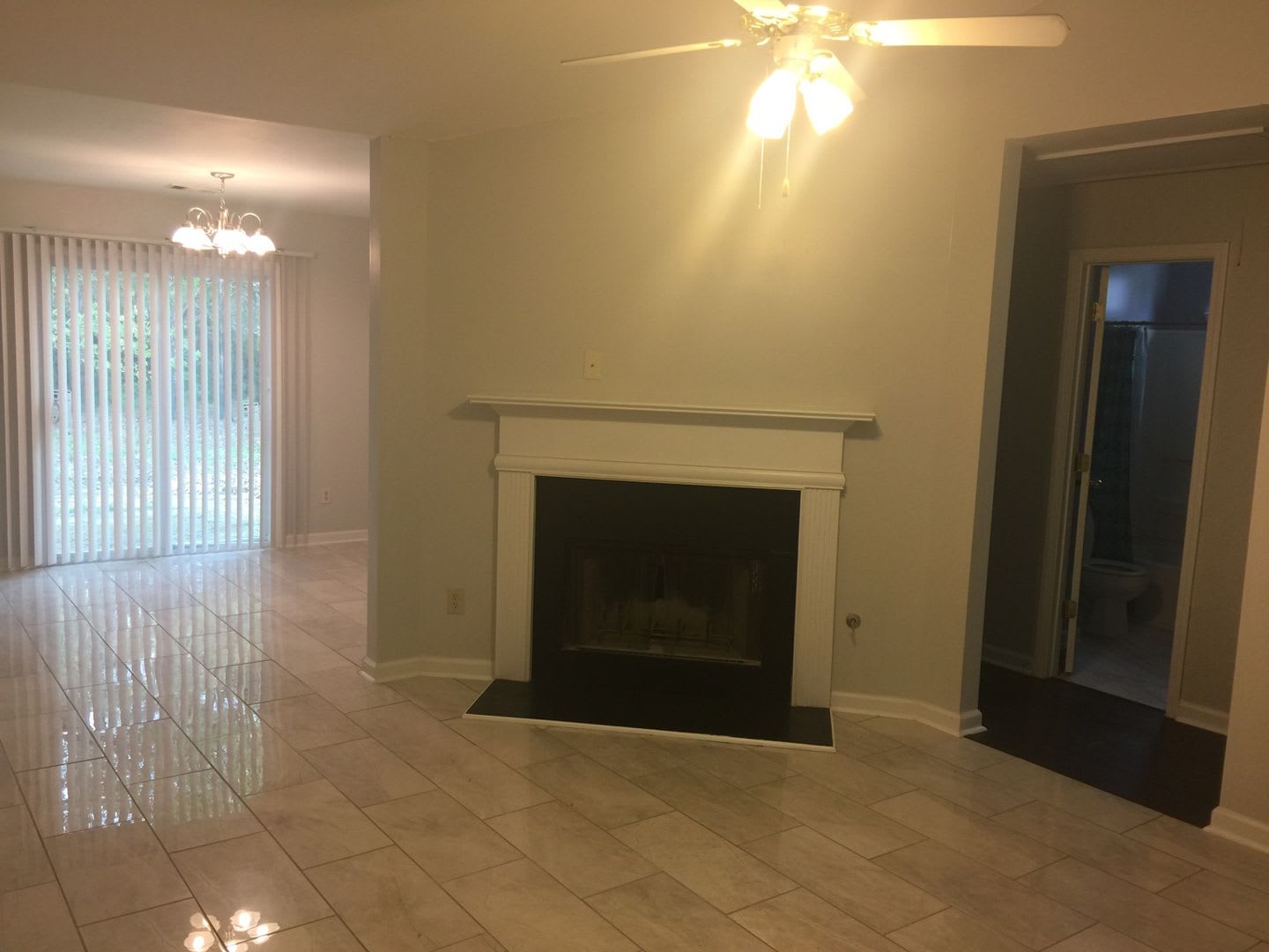 Charming 3BR House in Hampton – photo 3