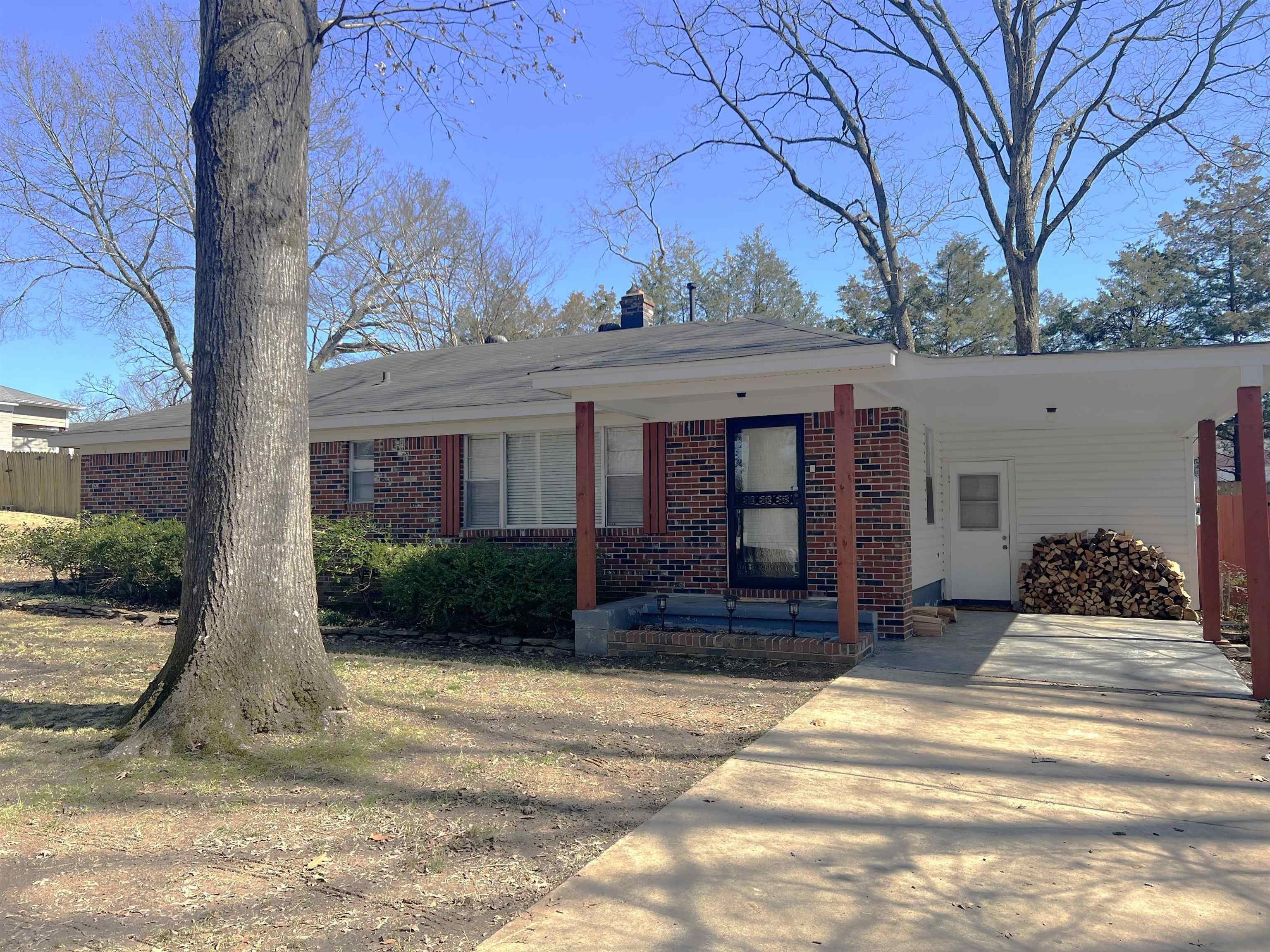 2440 ARTHUR Rd – photo 1