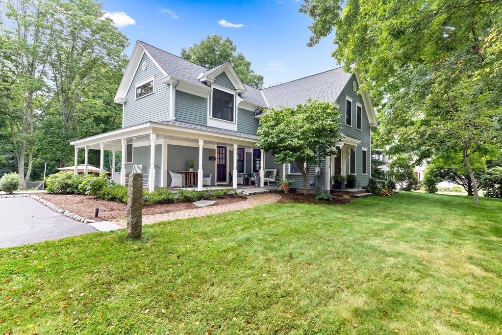 173 Center St – photo 2