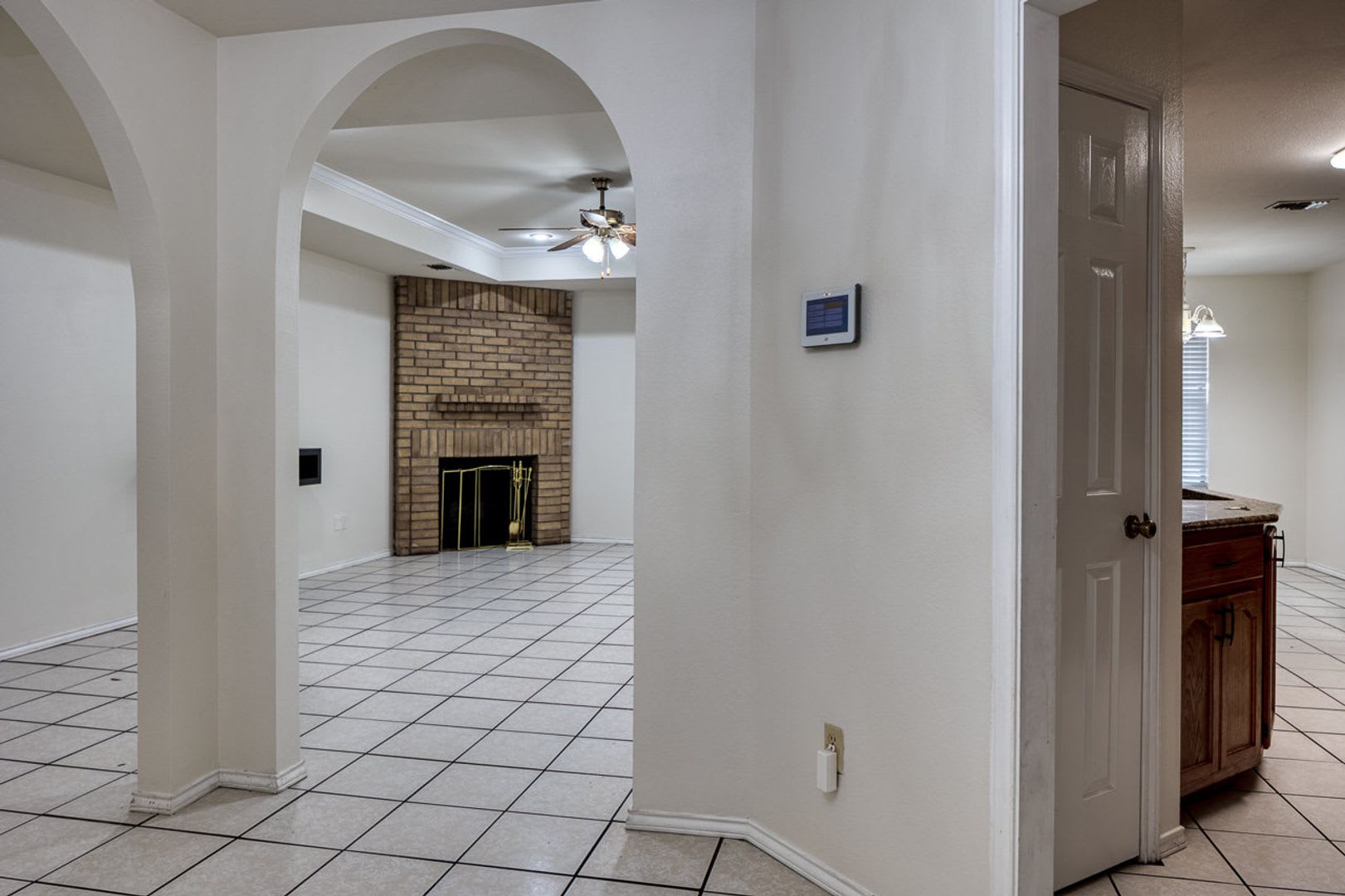 Vacant – photo 4