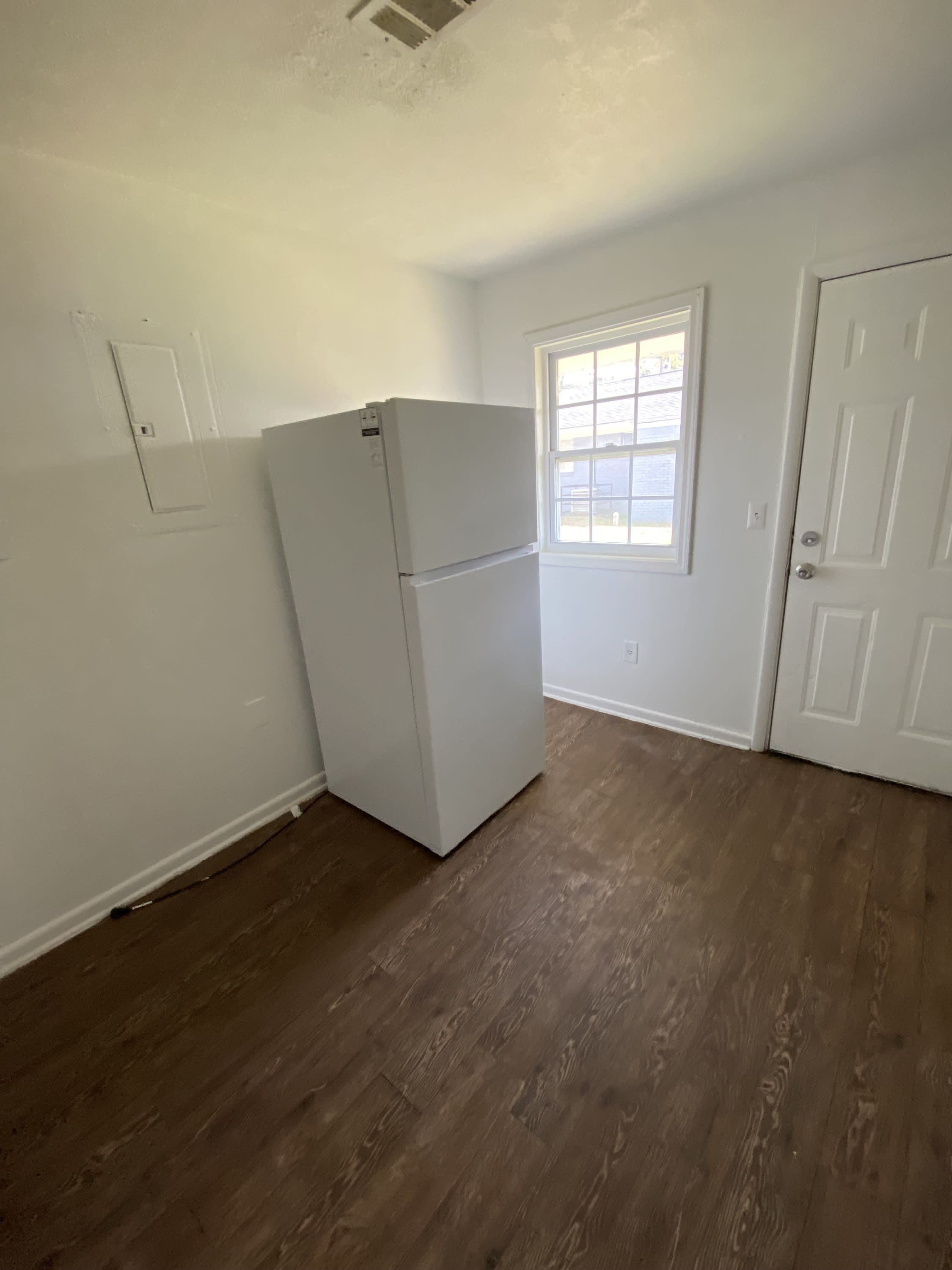 3217 Lee Street – photo 3