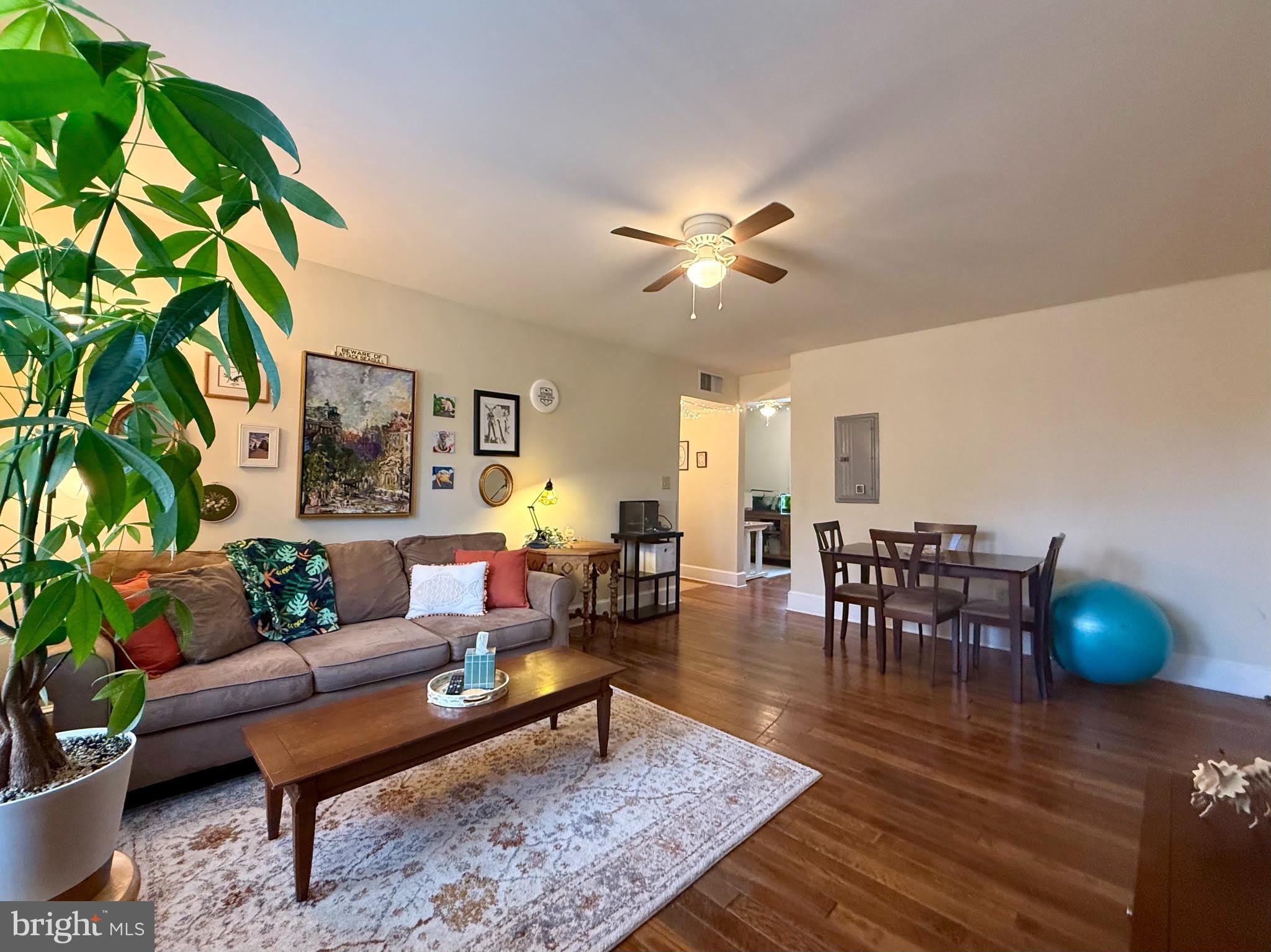804 MONUMENT Avenue – photo 3