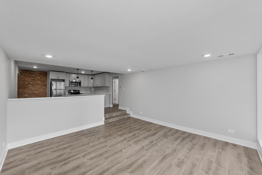 1222 Lasalle – photo 5