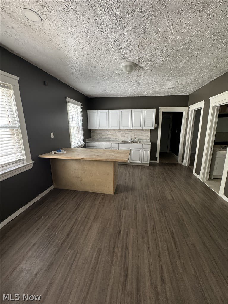 10209 Elwell Avenue – photo 4