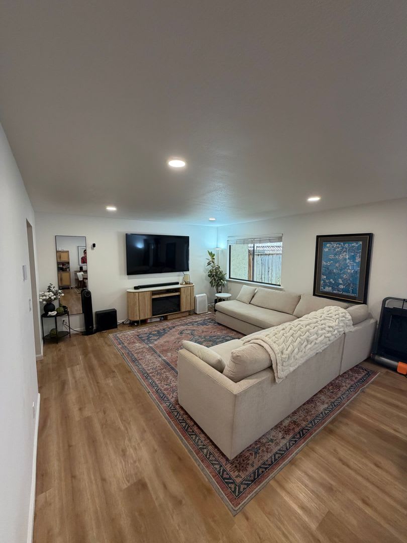 Charming Modern 2 Bedroom Townhome Walkable To Downtown Los Altos – photo 4