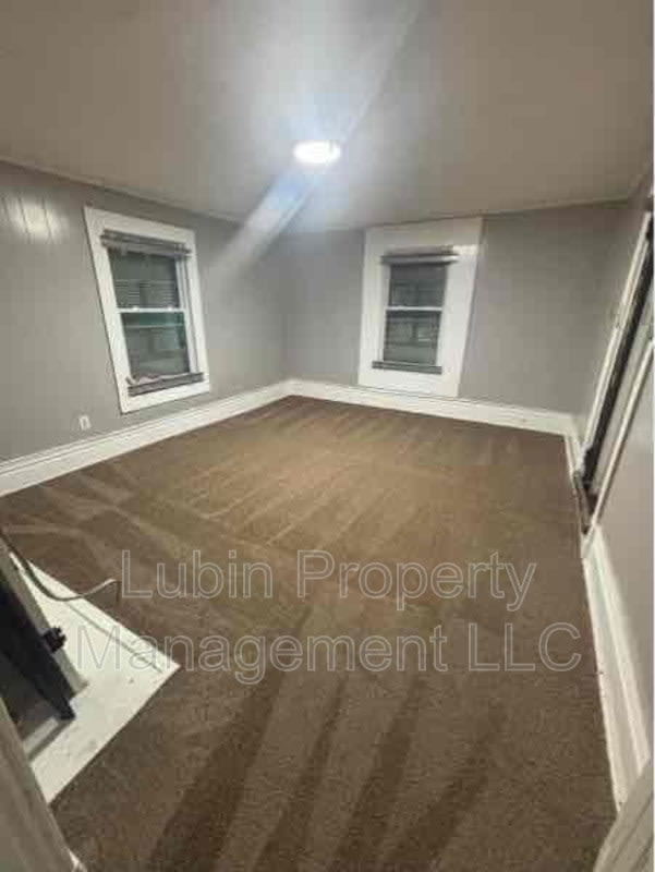 1207 Cannon St – photo 4