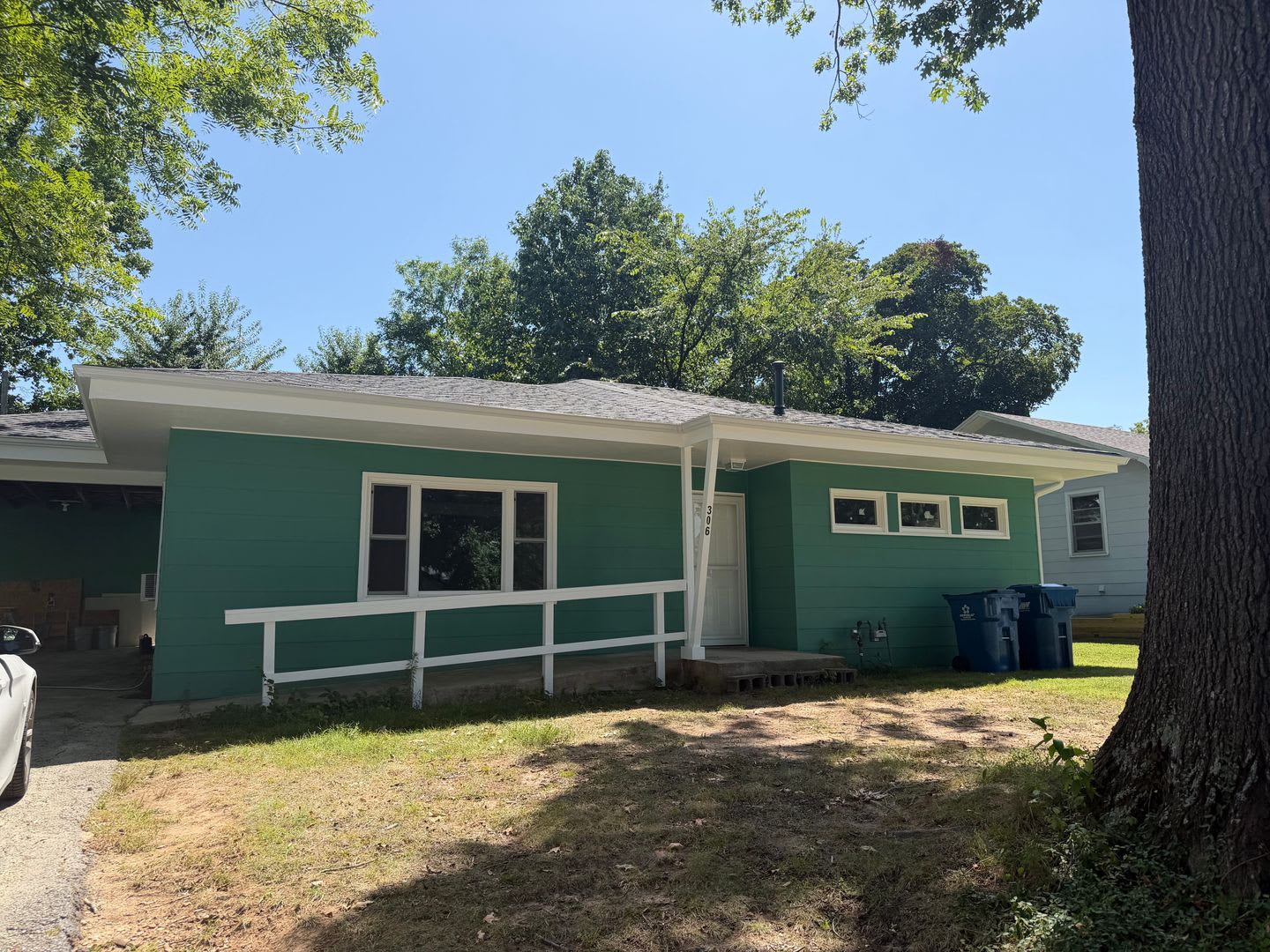 306 S 6th St. – photo 1
