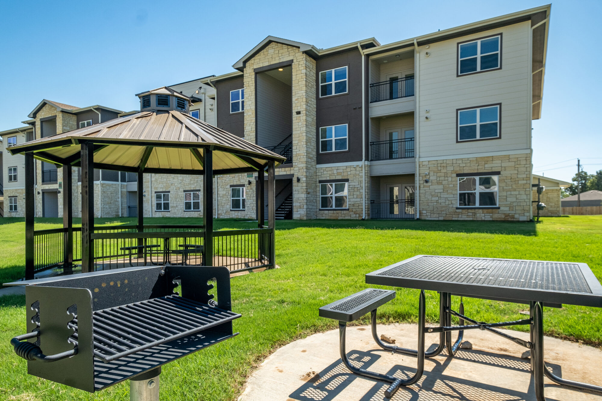 Terrace at Southern Oaks – photo 2