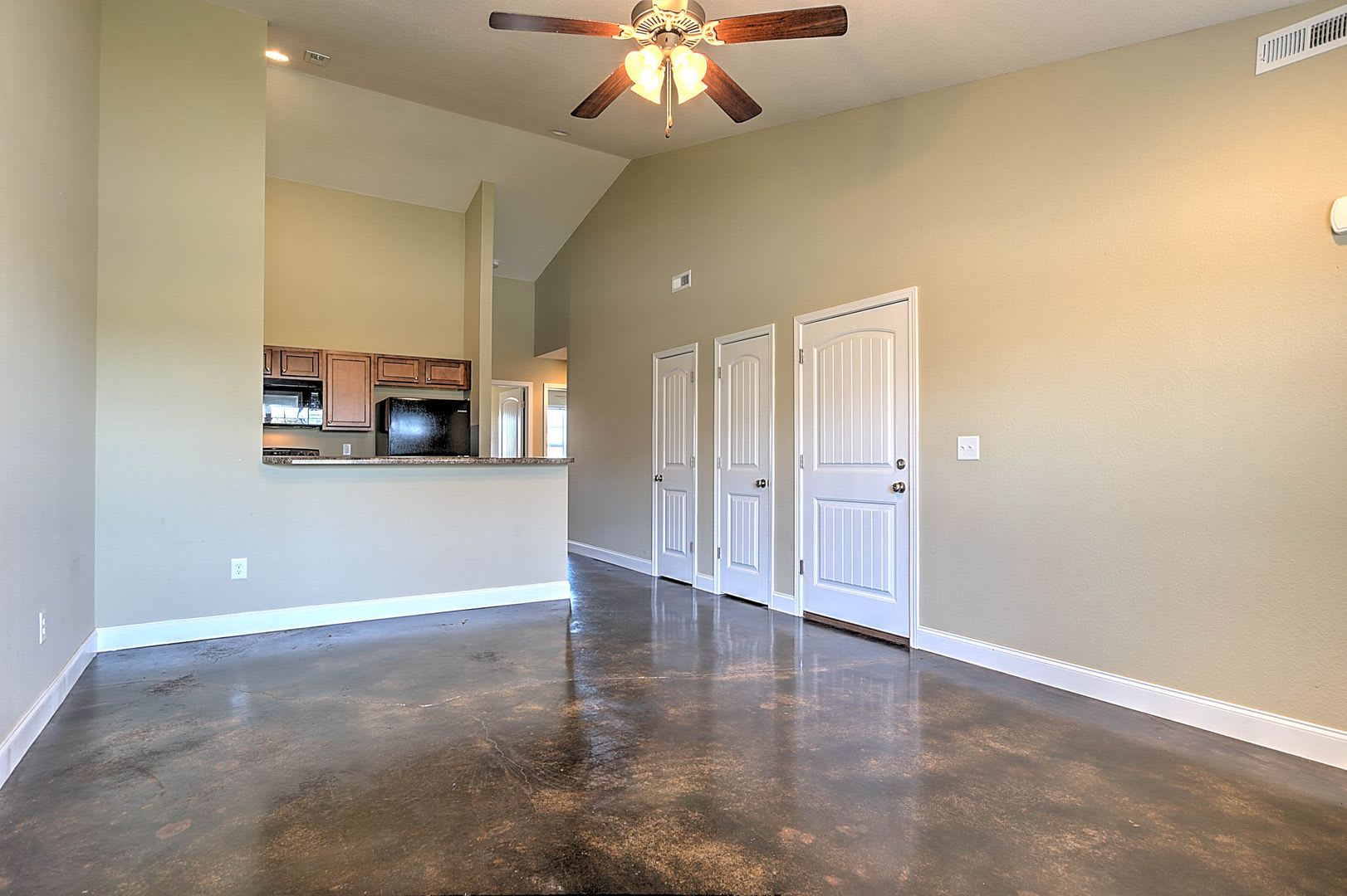 73 Sutter Place – photo 3