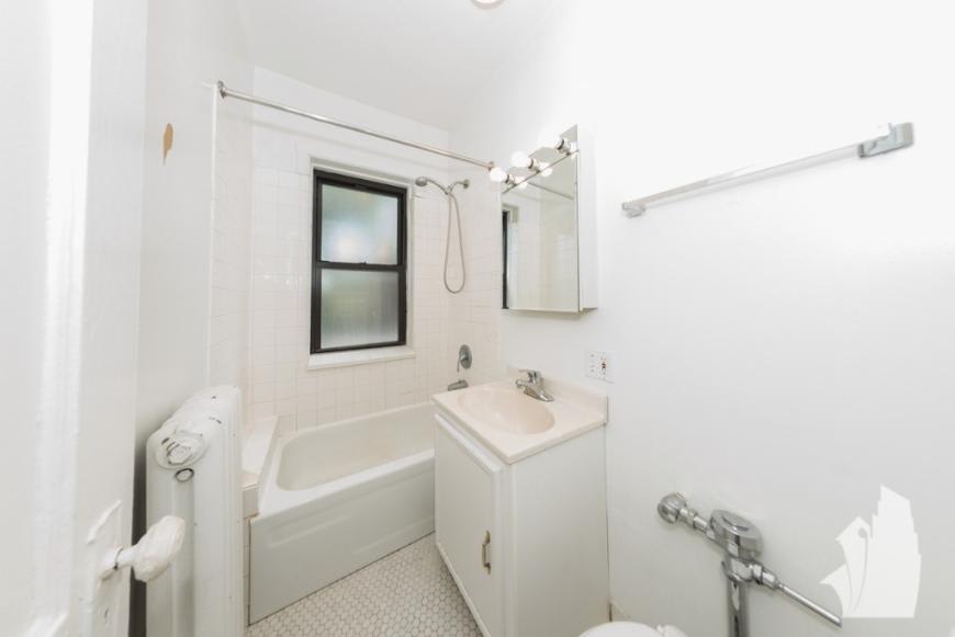 2241 North Bissell Street – photo 2