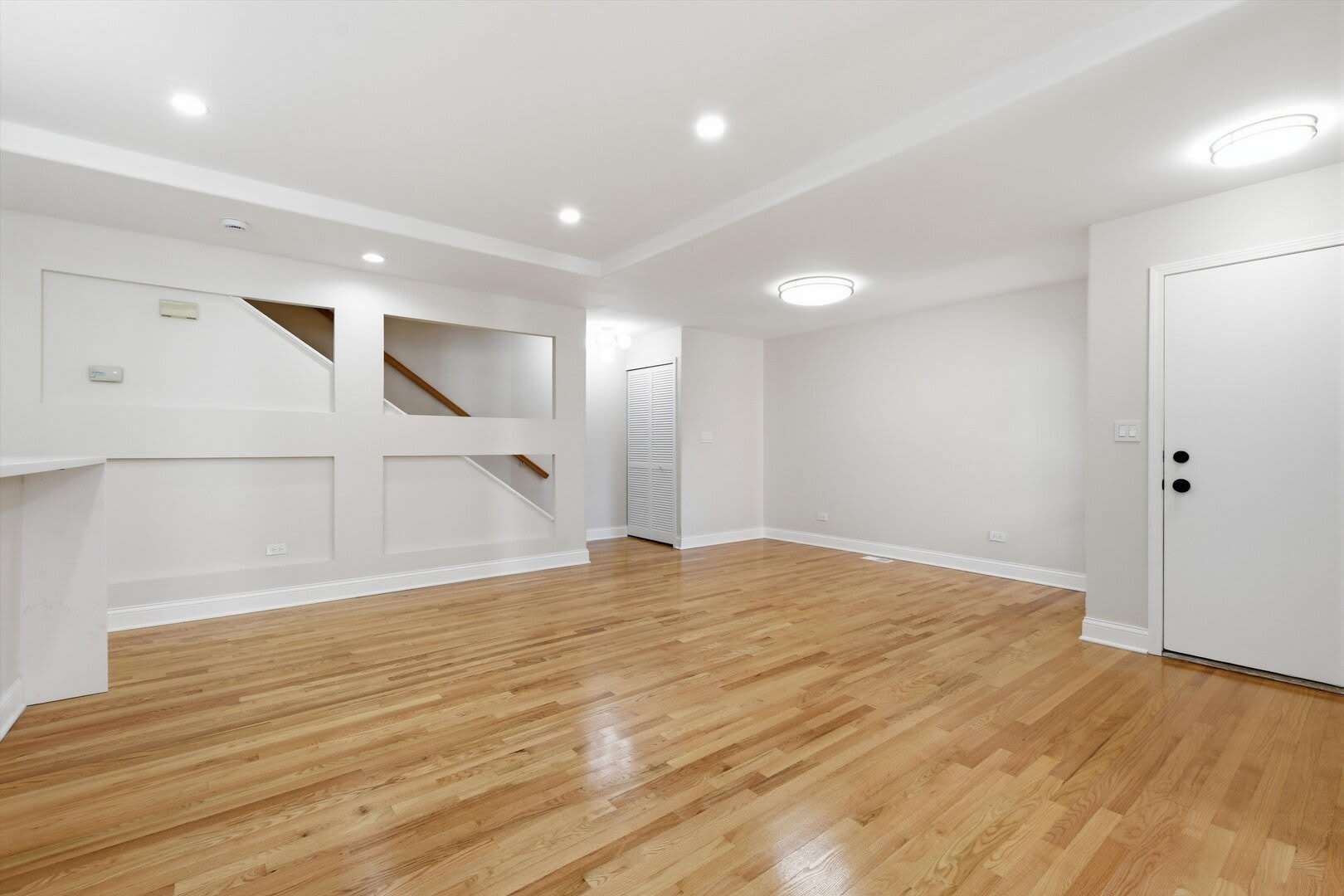 5510 S Cornell Avenue – photo 3