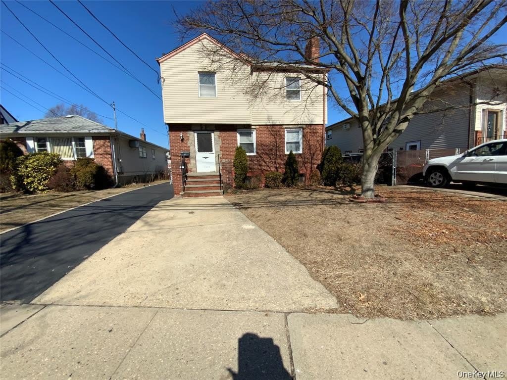 1086 Tulip Avenue – photo 1