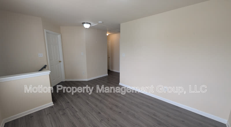 8601 Sawleaf Ct – photo 5