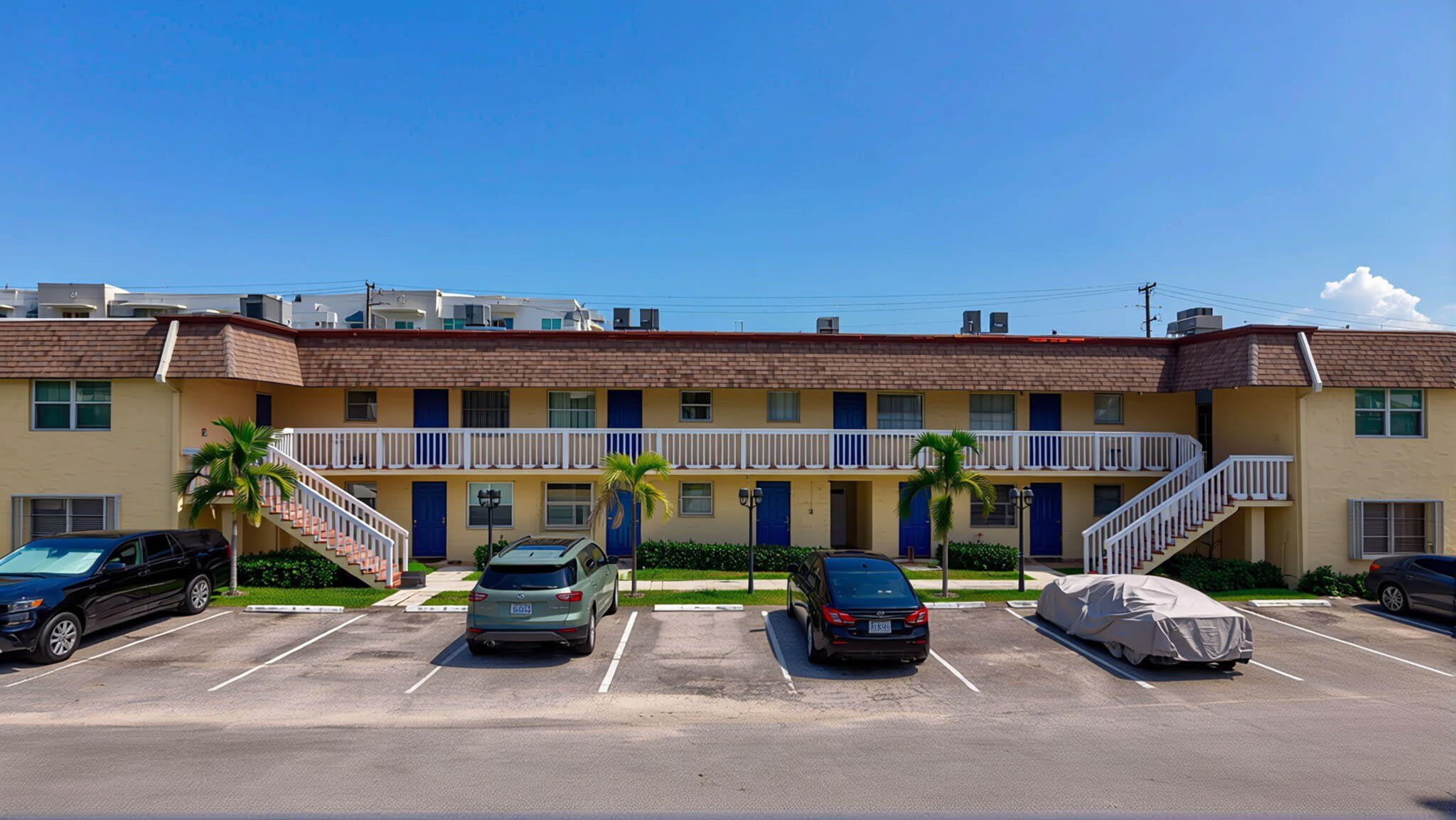1204 S Lake Drive E – photo 2