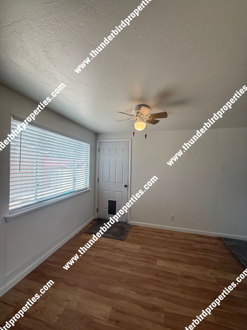 Beautifully Remodeled 2-Bedroom Home NE – photo 5