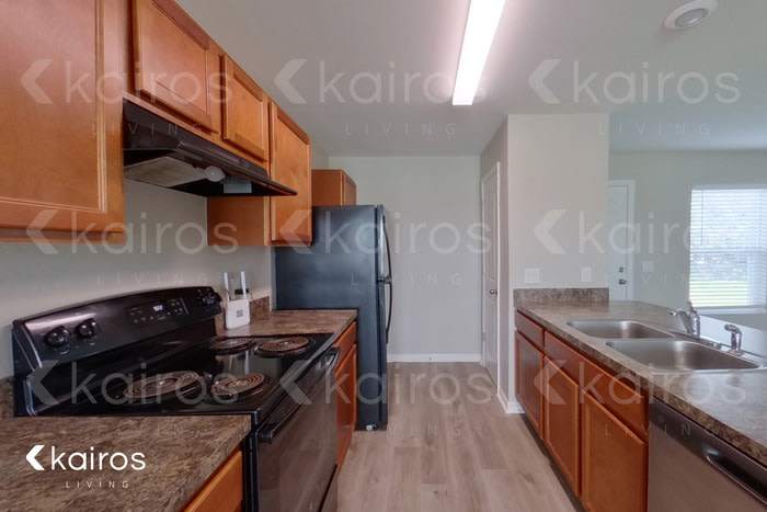 1126 Northwest 4Th Avenue – photo 5