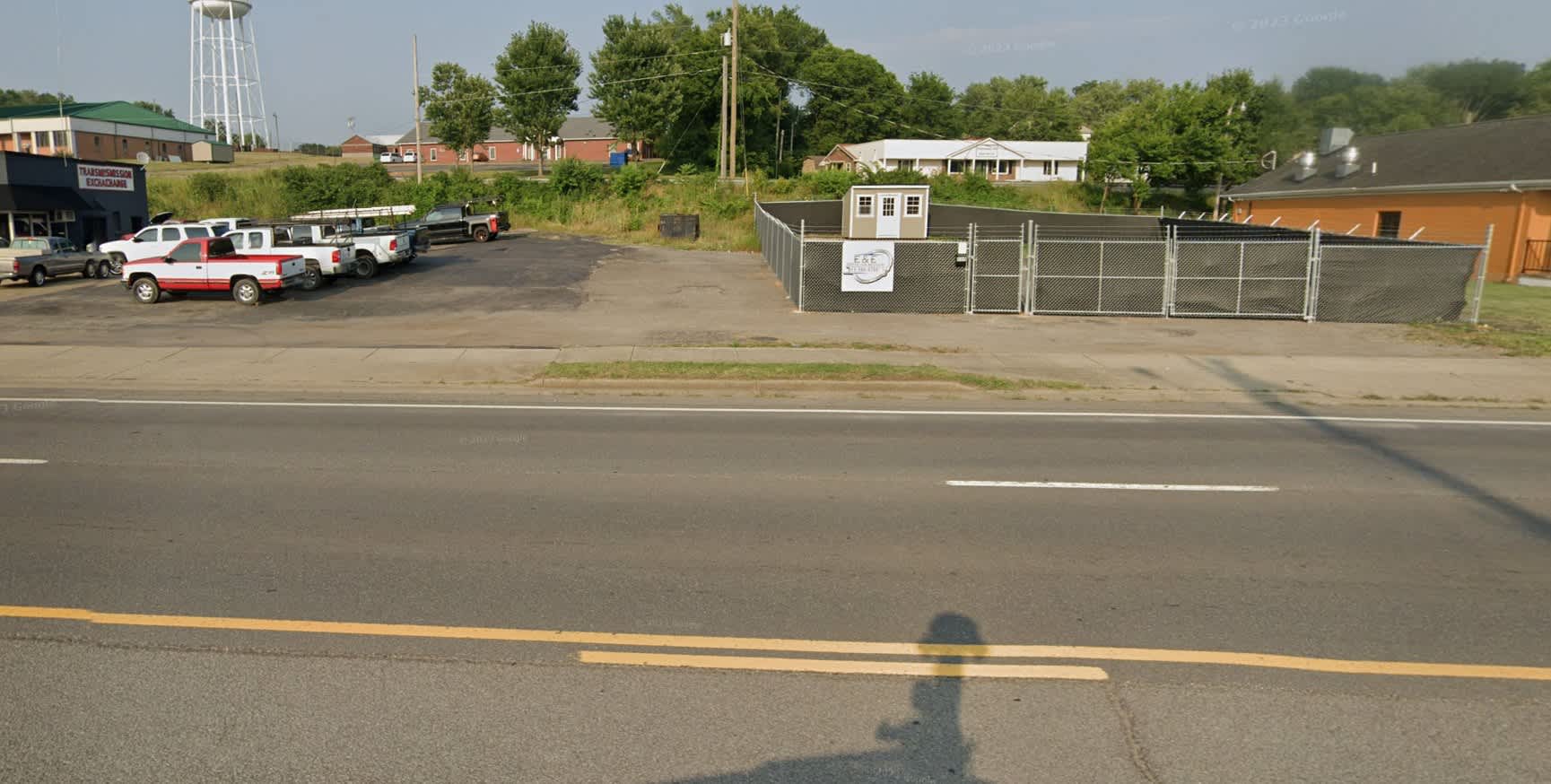 900 Memorial Boulevard – photo 2