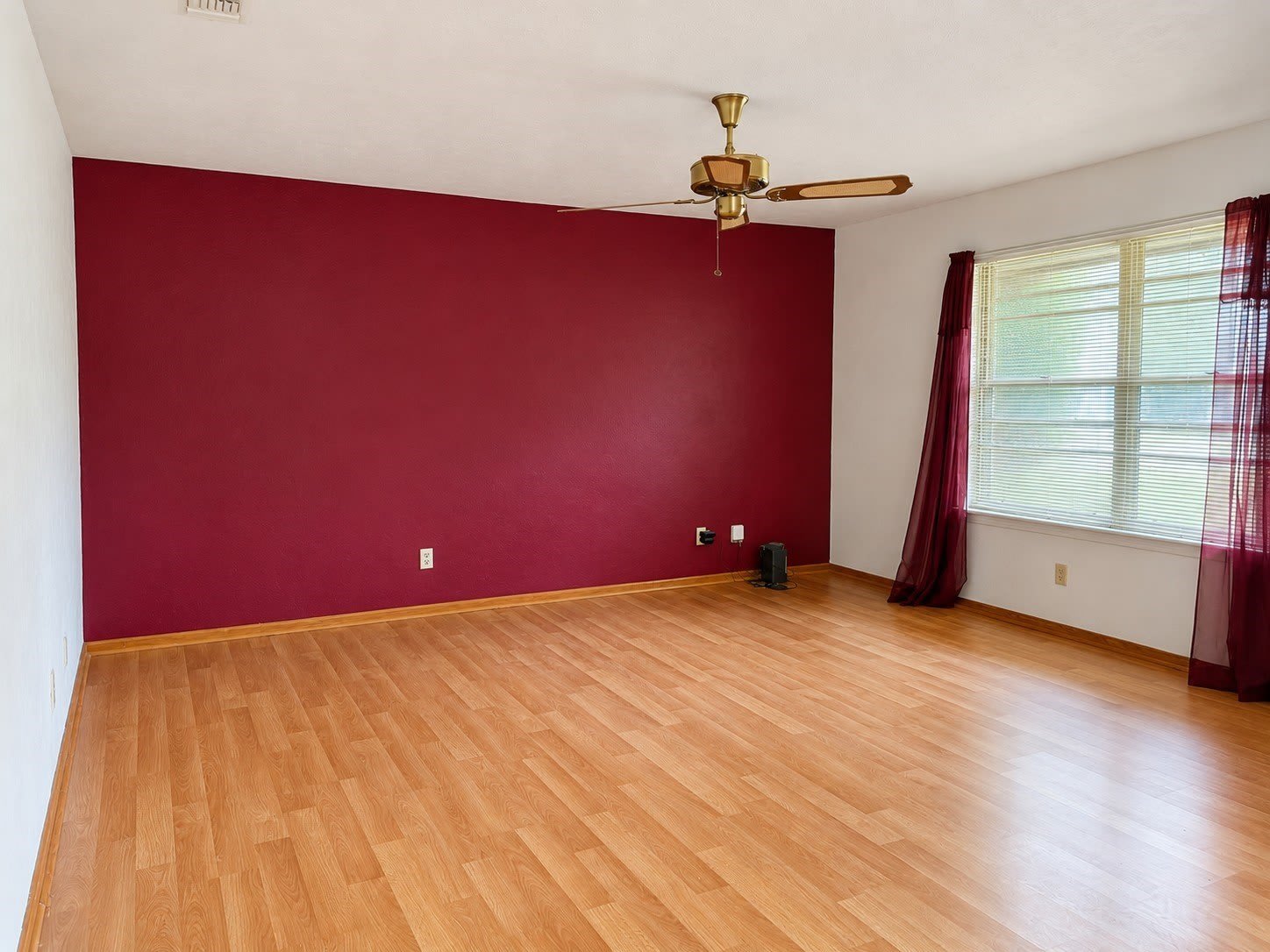 536 E 4Th Street – photo 3