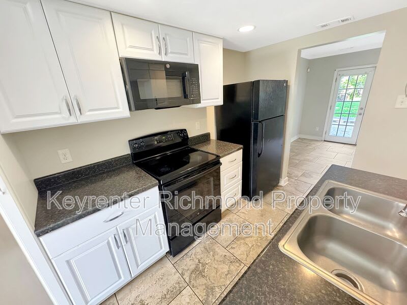 1402 Mechanicsville Turnpike – photo 2