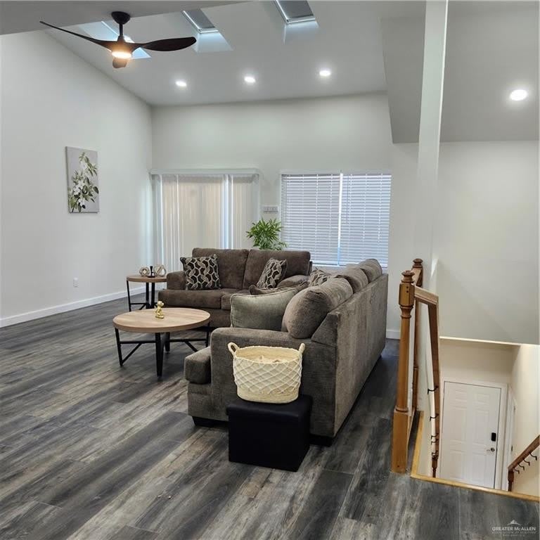 2914 Chateau Street – photo 3
