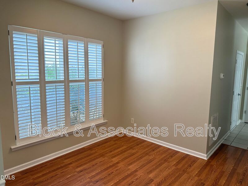 1414 Crimson Creek Drive – photo 2