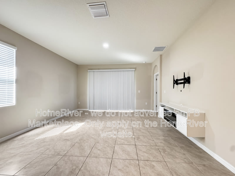 7899 Stonebrook Cir – photo 3