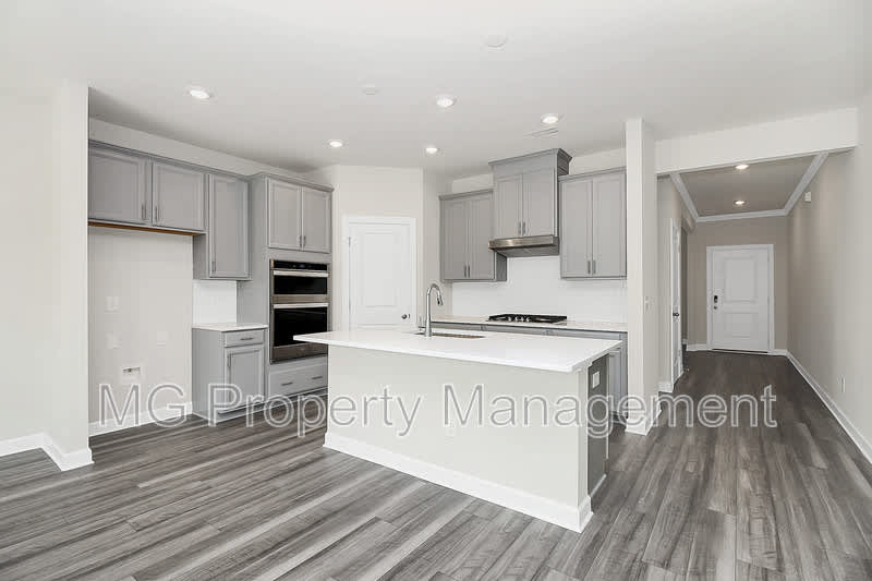 12008 Camdenhurst Rd – photo 5
