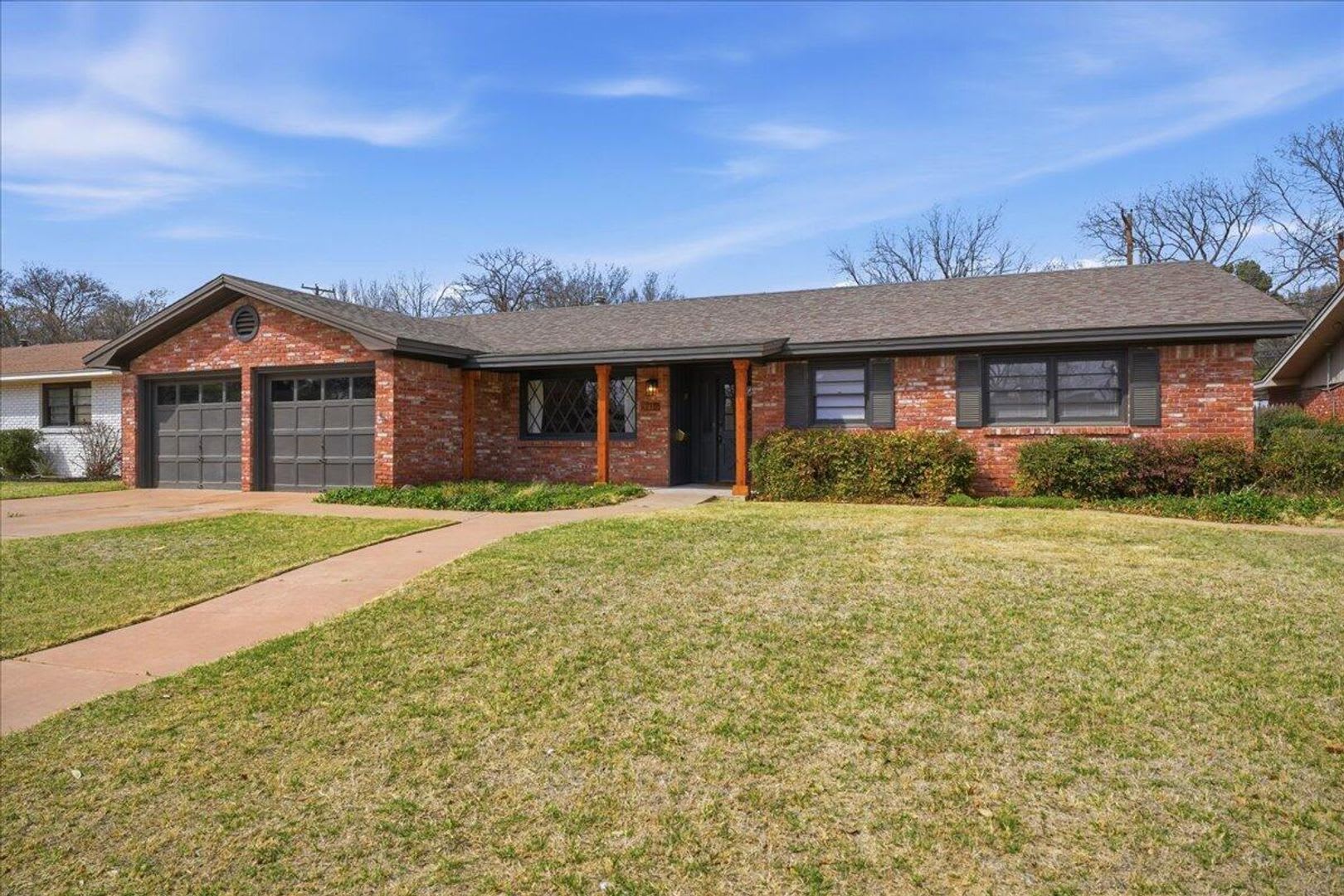 Charming One Of A Kind 4 Bedroom Home – photo 2