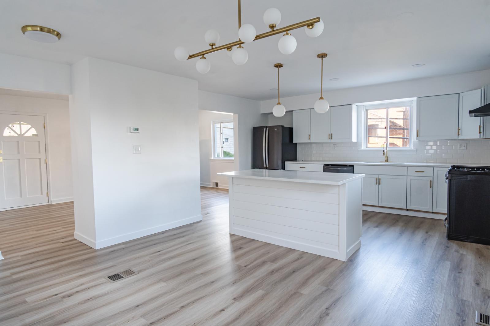 448 Eureka Street – photo 1
