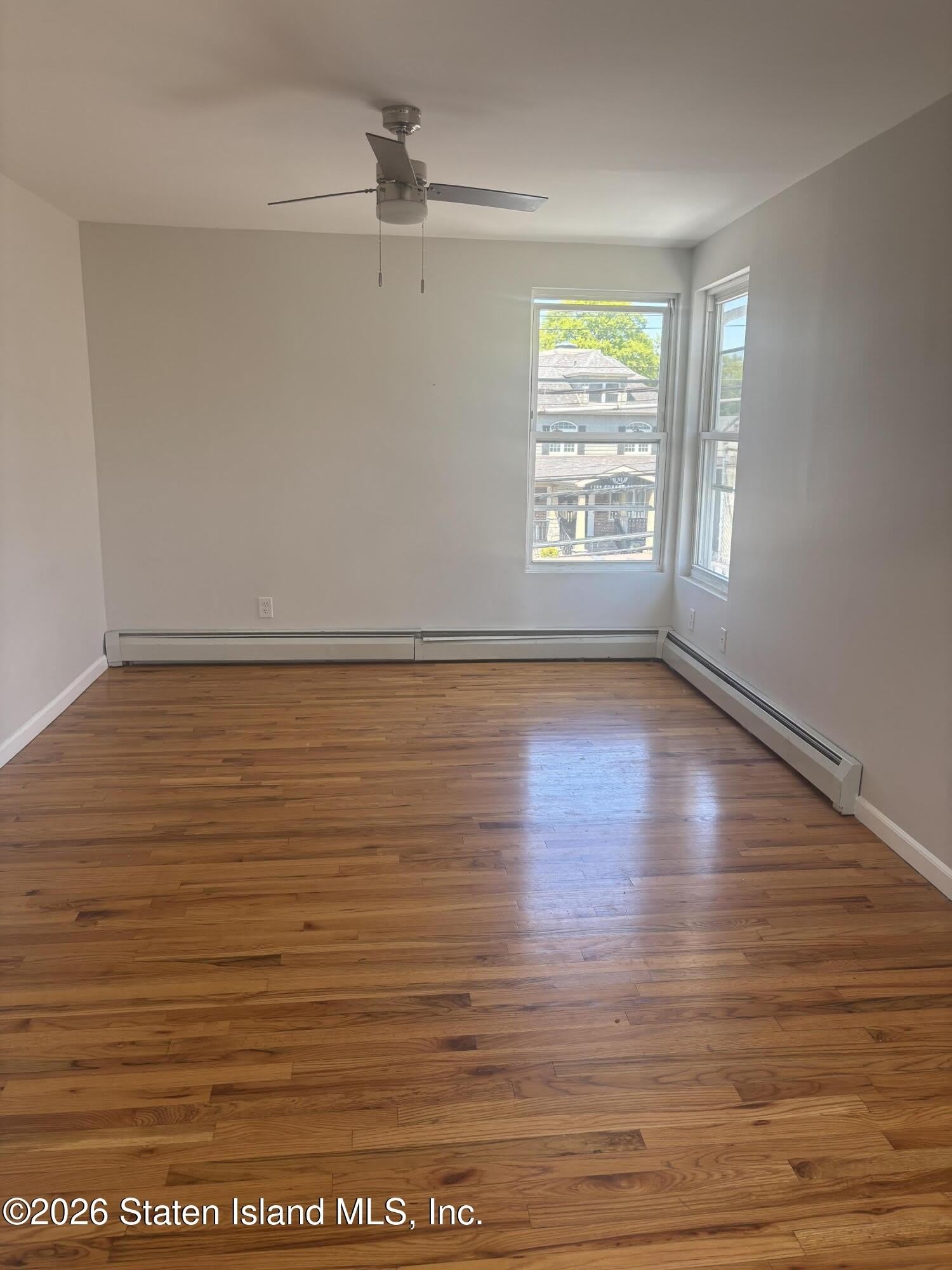 1294 Forest Avenue – photo 3