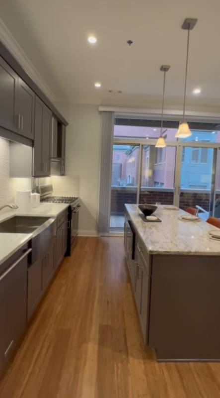 1052 W Monroe – photo 4