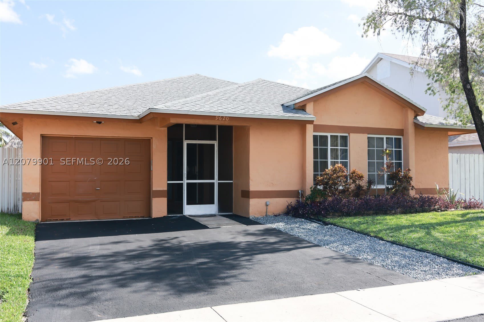 9620 SW 9th Ct – photo 2