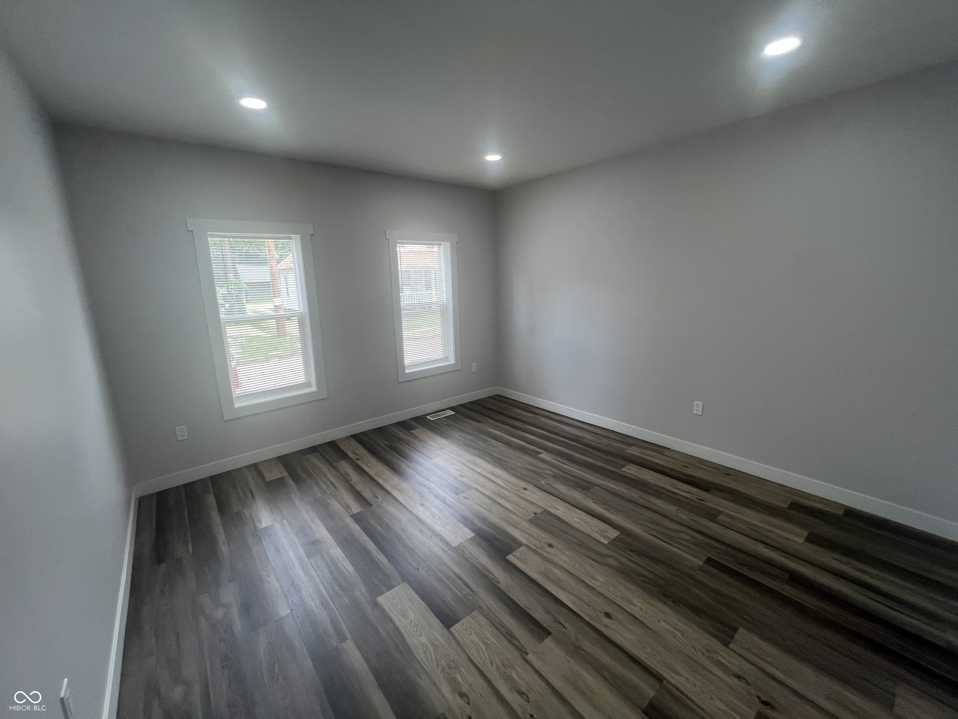 11 Iowa Street – photo 3