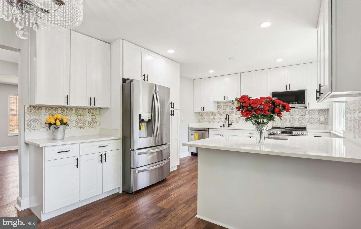 7081 LEEWOOD FOREST Drive – photo 2