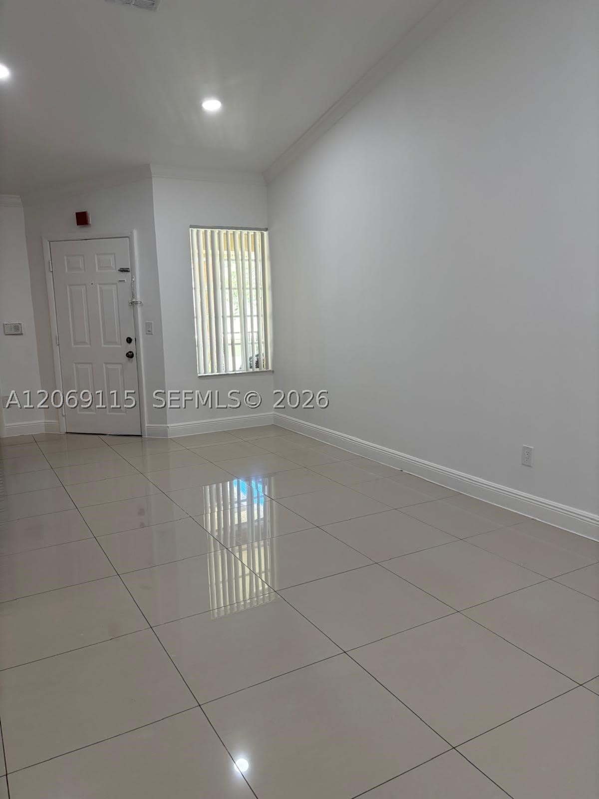18344 Nw 68Th Ave – photo 1